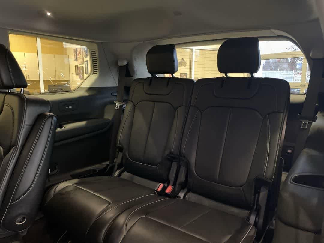 Thumbnail: 2021 Jeep Grand Cherokee L - 23