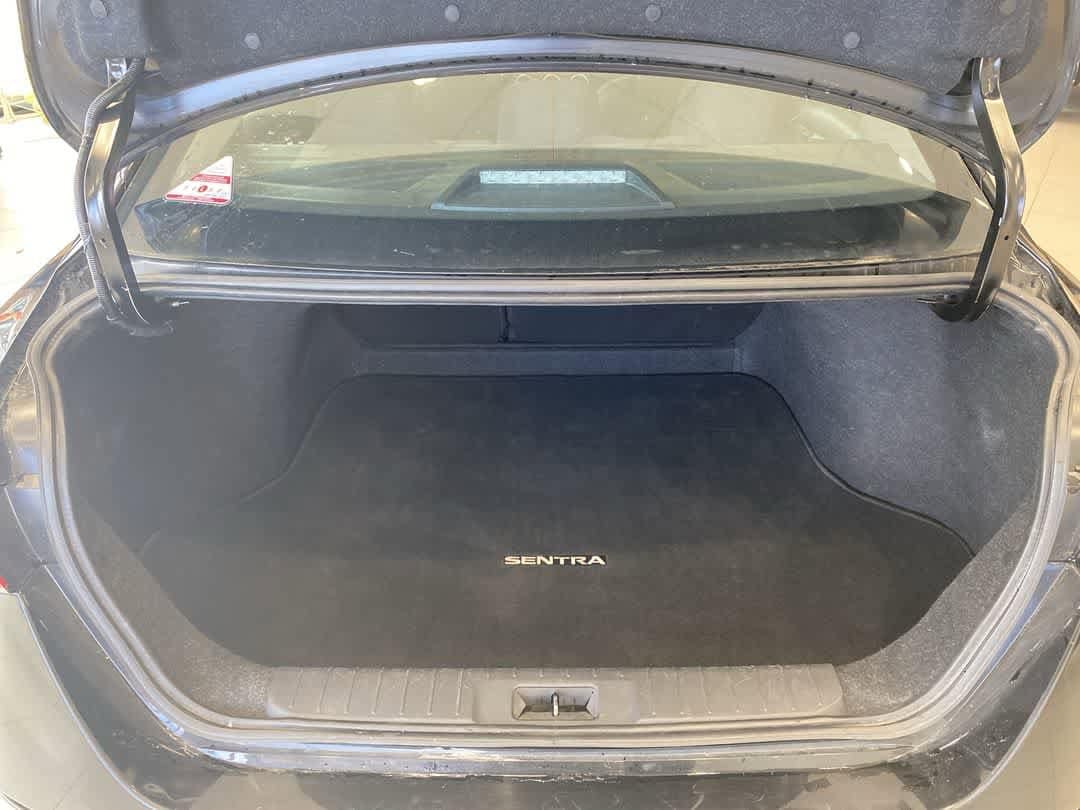 Thumbnail: 2022 Nissan Sentra - 22