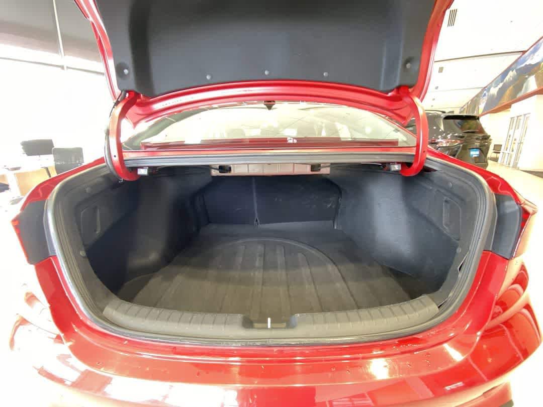 Thumbnail: 2023 Kia Forte - 24