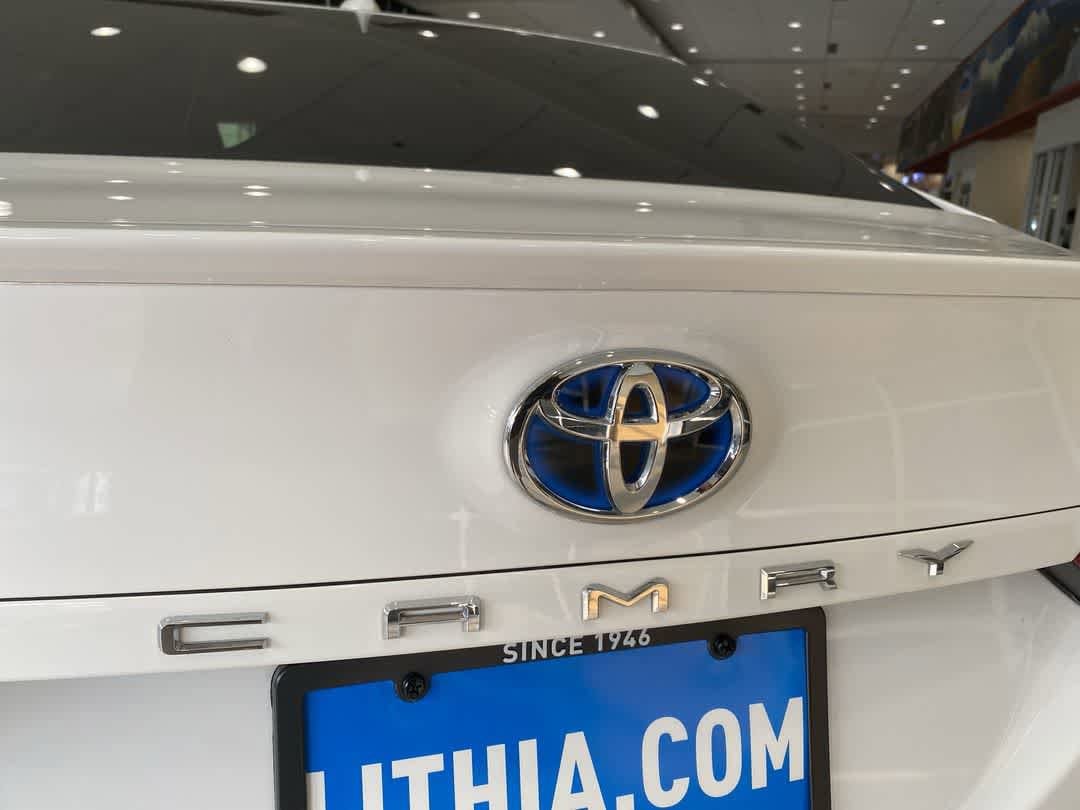 Thumbnail: 2022 Toyota Camry - 10