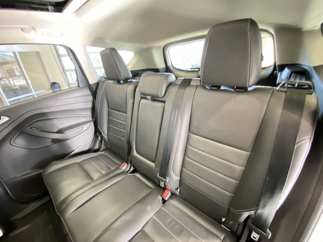 Thumbnail: 2015 Ford Escape - 25