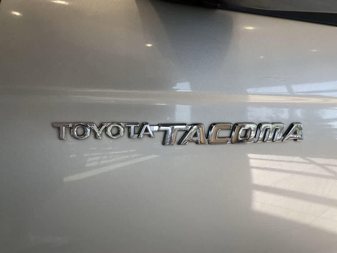 Thumbnail: 2003 Toyota Tacoma - 10