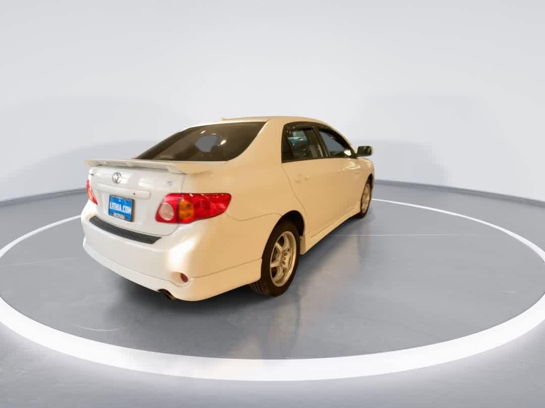 Thumbnail: 2010 Toyota Corolla - 8
