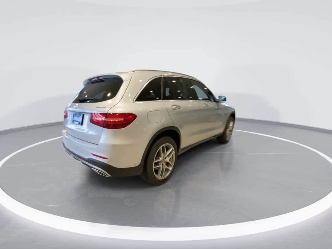 Thumbnail: 2018 Mercedes-Benz GLC - 8