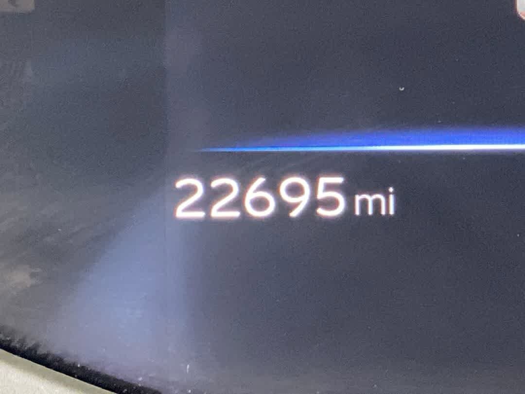 Thumbnail: 2023 Toyota Prius - 18