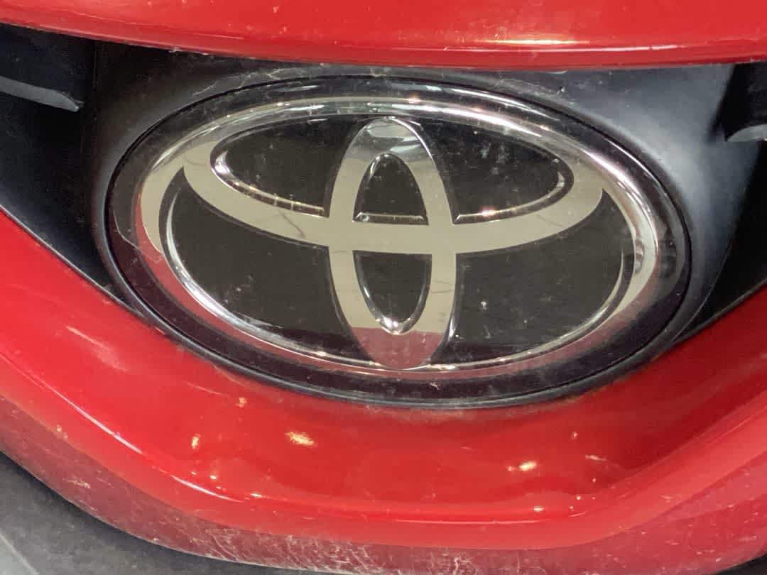 2023 Toyota Camry SE - Photo 10