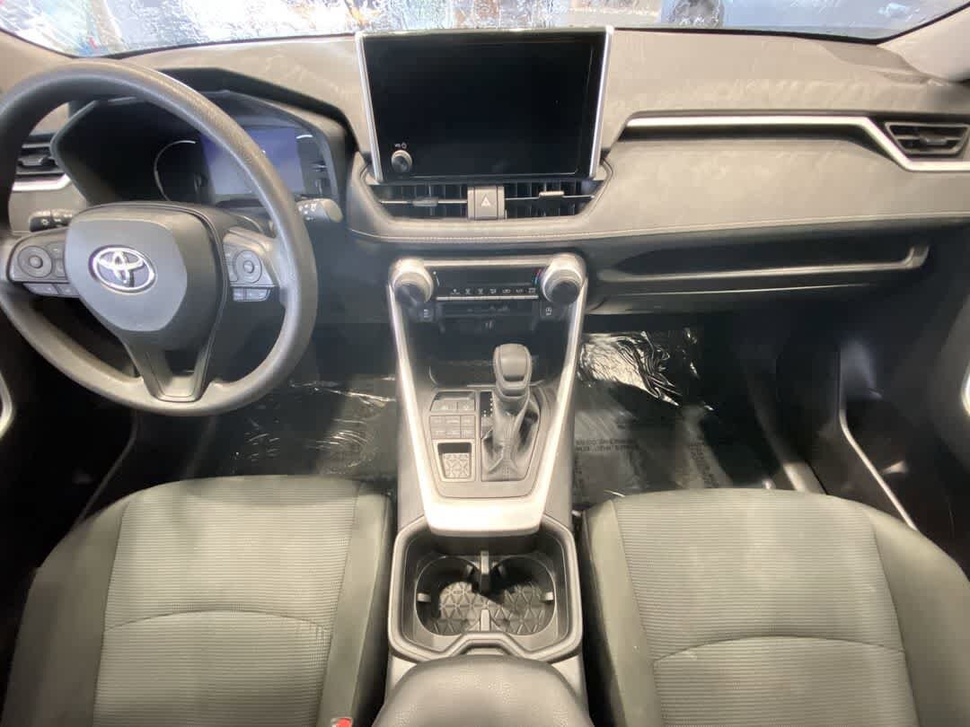 Thumbnail: 2024 Toyota RAV4 - 23