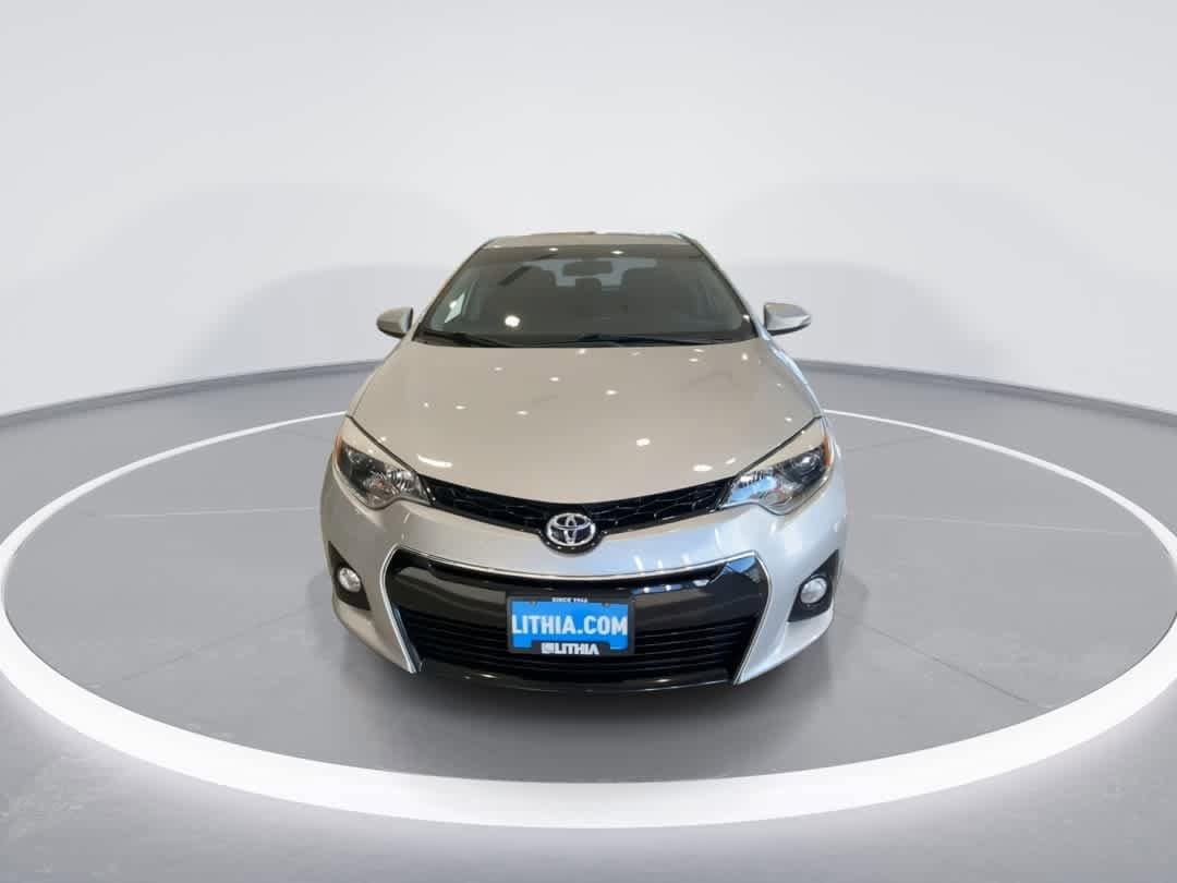 Thumbnail: 2015 Toyota Corolla - 3