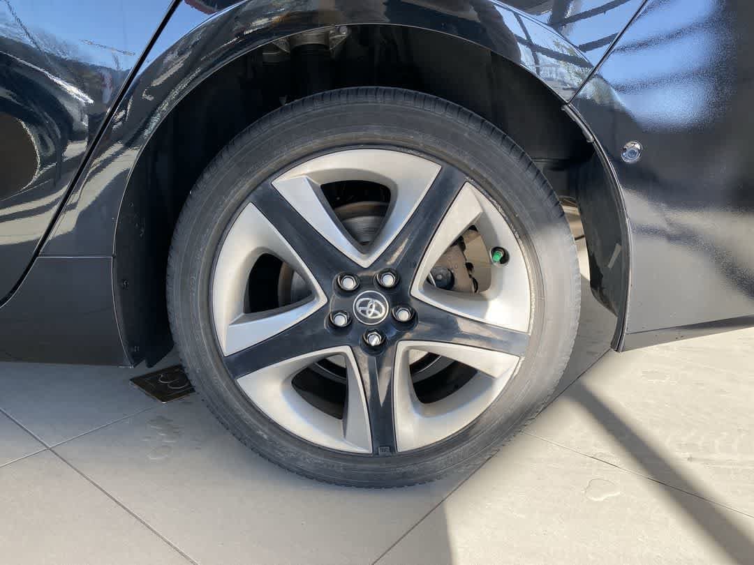 Thumbnail: 2020 Toyota Prius - 12