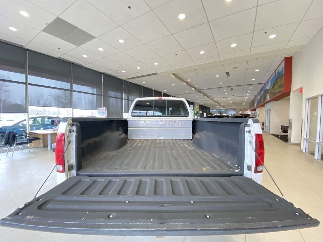 Thumbnail: 2003 Ford F-250 - 23