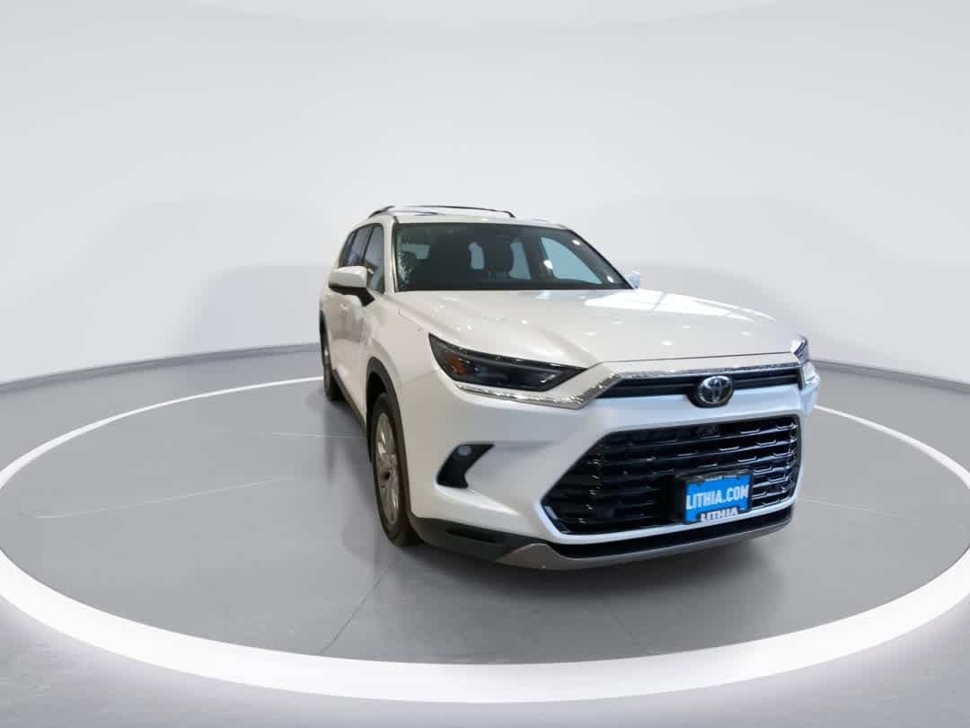 Thumbnail: 2024 Toyota Grand Highlander - 3