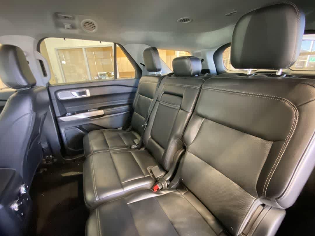 Thumbnail: 2023 Ford Explorer - 25
