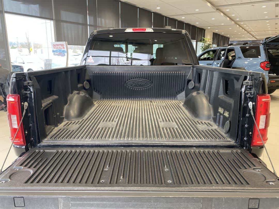 Thumbnail: 2022 Ford F-150 - 22