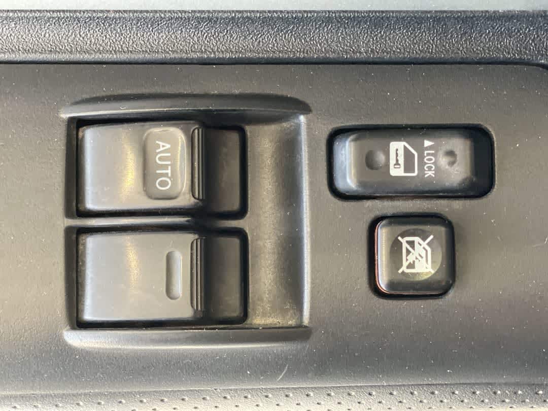 Thumbnail: 2008 Toyota FJ Cruiser - 16