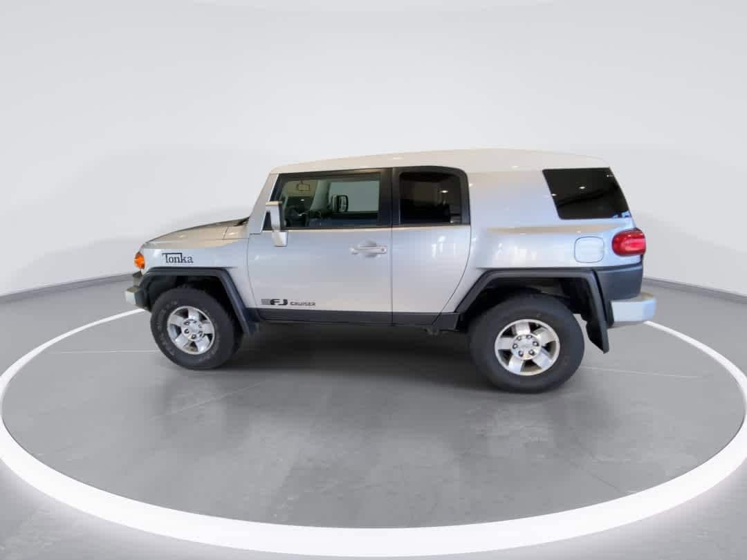 Thumbnail: 2008 Toyota FJ Cruiser - 5