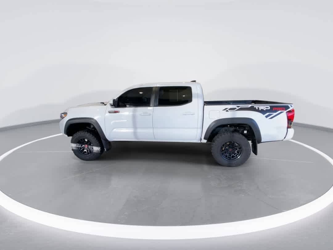 Thumbnail: 2020 Toyota Tacoma - 5