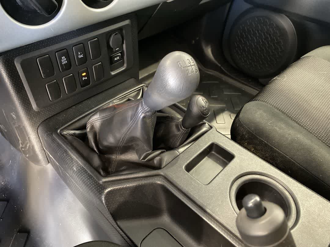 Thumbnail: 2008 Toyota FJ Cruiser - 18