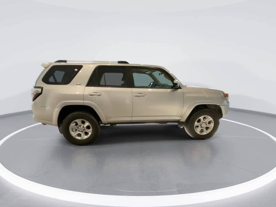 Thumbnail: 2019 Toyota 4Runner - 9