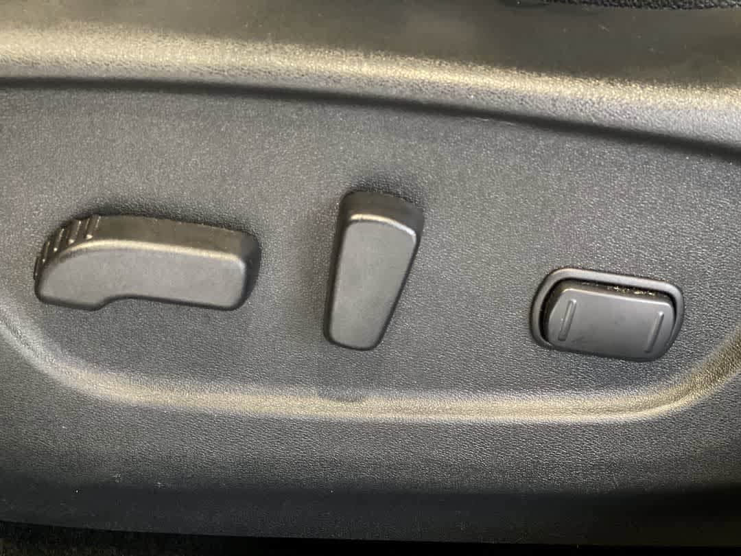 Thumbnail: 2017 Nissan Rogue - 15