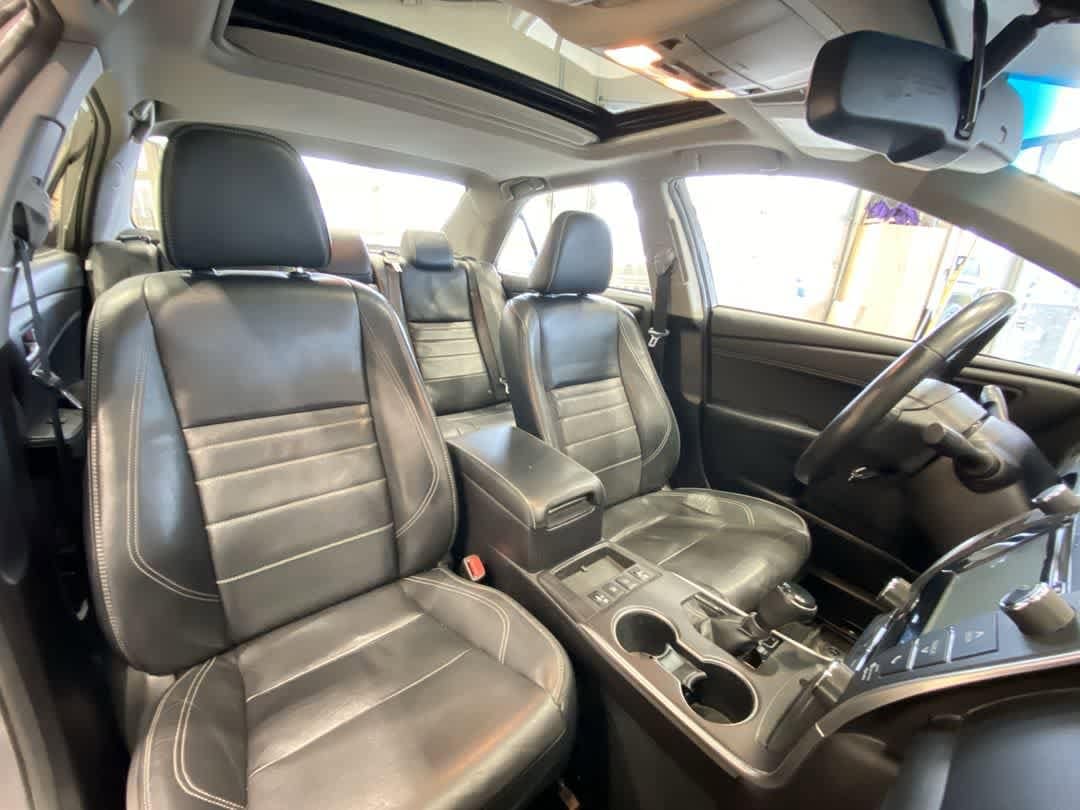 Thumbnail: 2017 Toyota Camry - 27