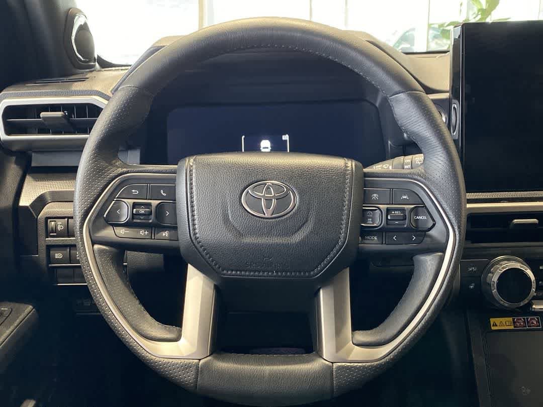 Thumbnail: 2025 Toyota 4Runner - 16