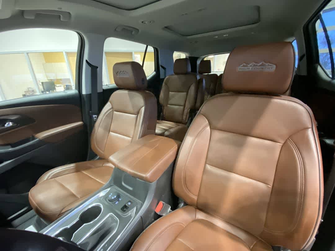 Thumbnail: 2019 Chevrolet Traverse - 14