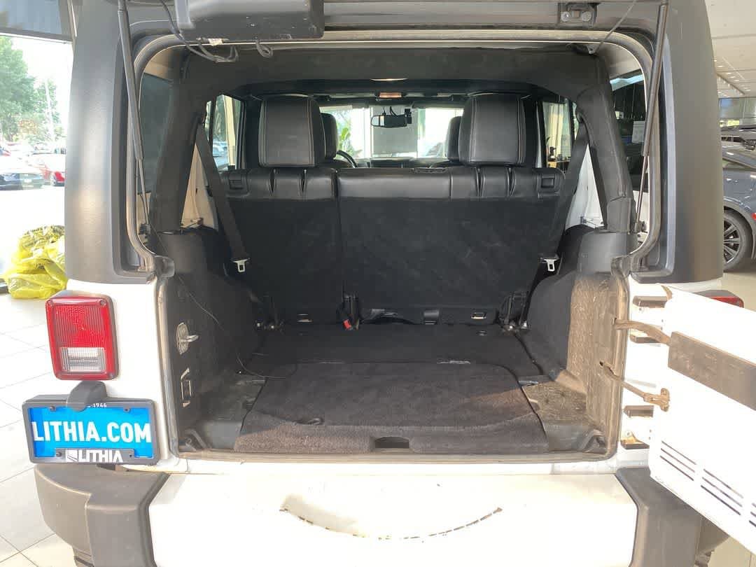 Thumbnail: 2016 Jeep Wrangler - 22