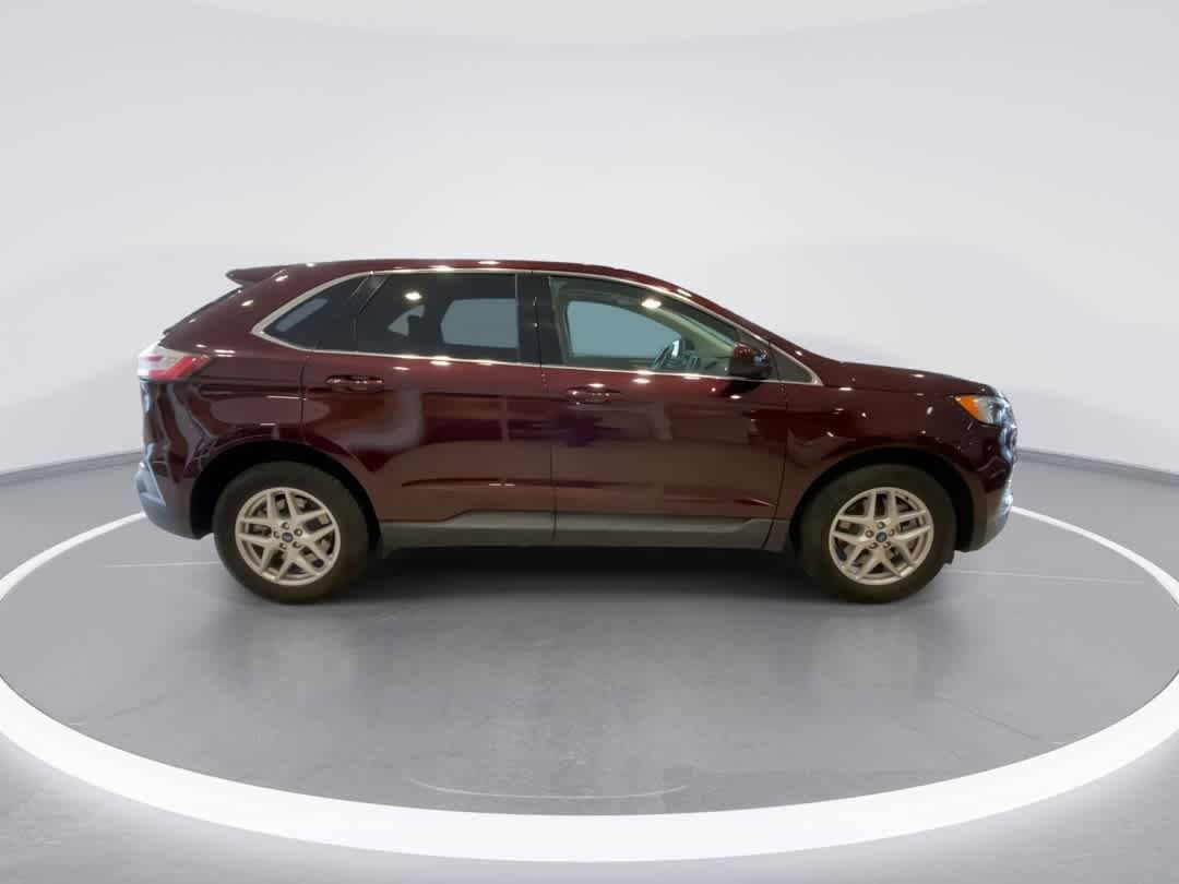 Thumbnail: 2022 Ford Edge - 9