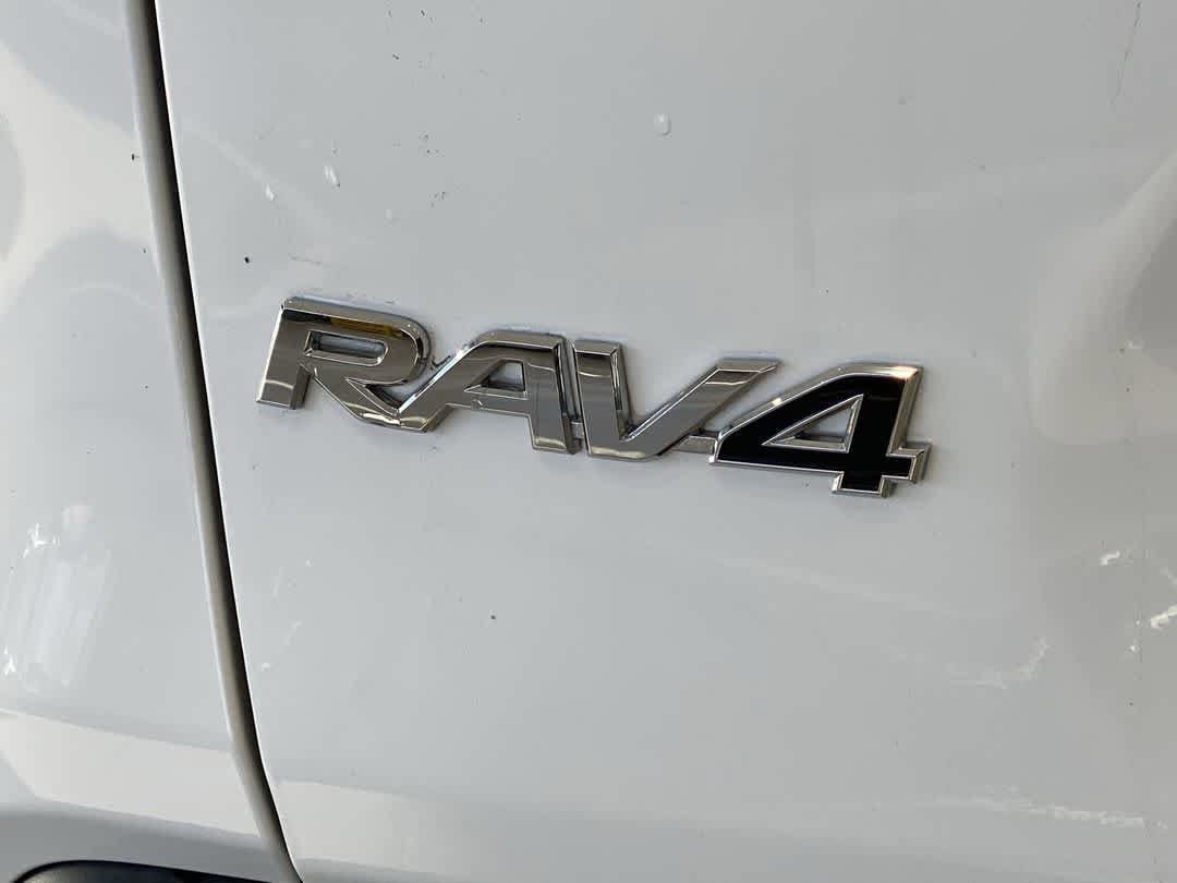 Thumbnail: 2024 Toyota RAV4 - 11