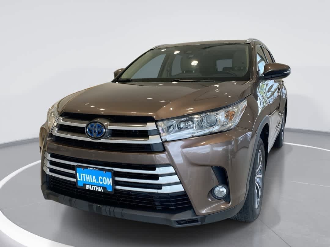Thumbnail: 2019 Toyota Highlander - 1