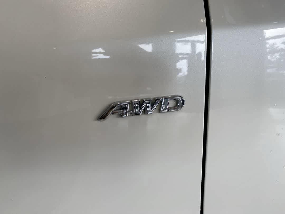 Thumbnail: 2020 Toyota Sienna - 10
