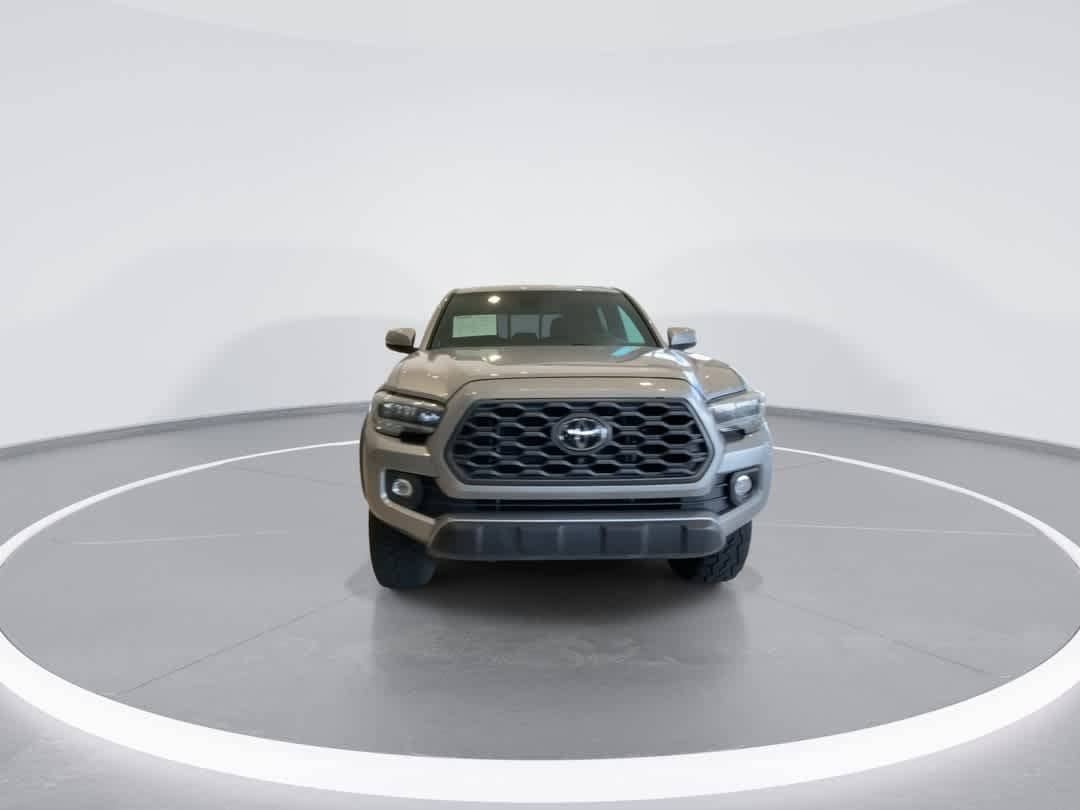 Thumbnail: 2020 Toyota Tacoma - 3