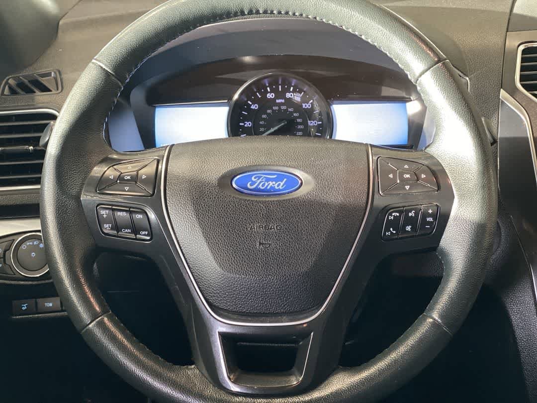 Thumbnail: 2019 Ford Explorer - 16