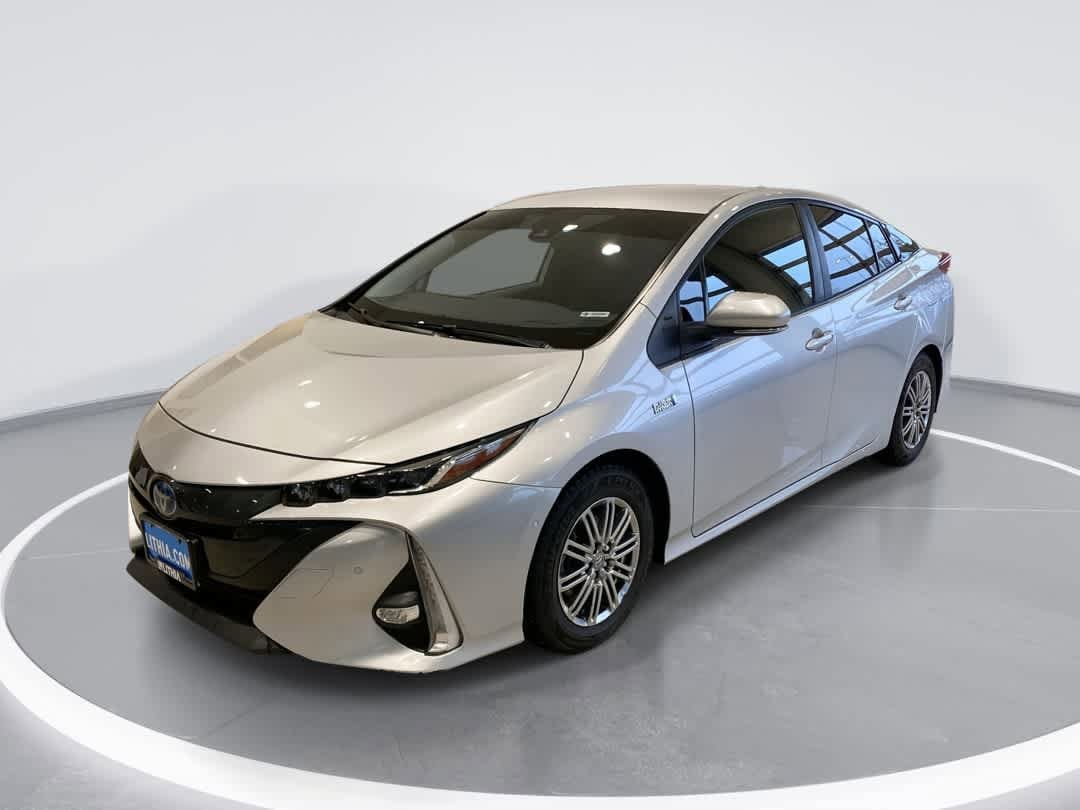 2021 Toyota Prius Prime Limited's photo