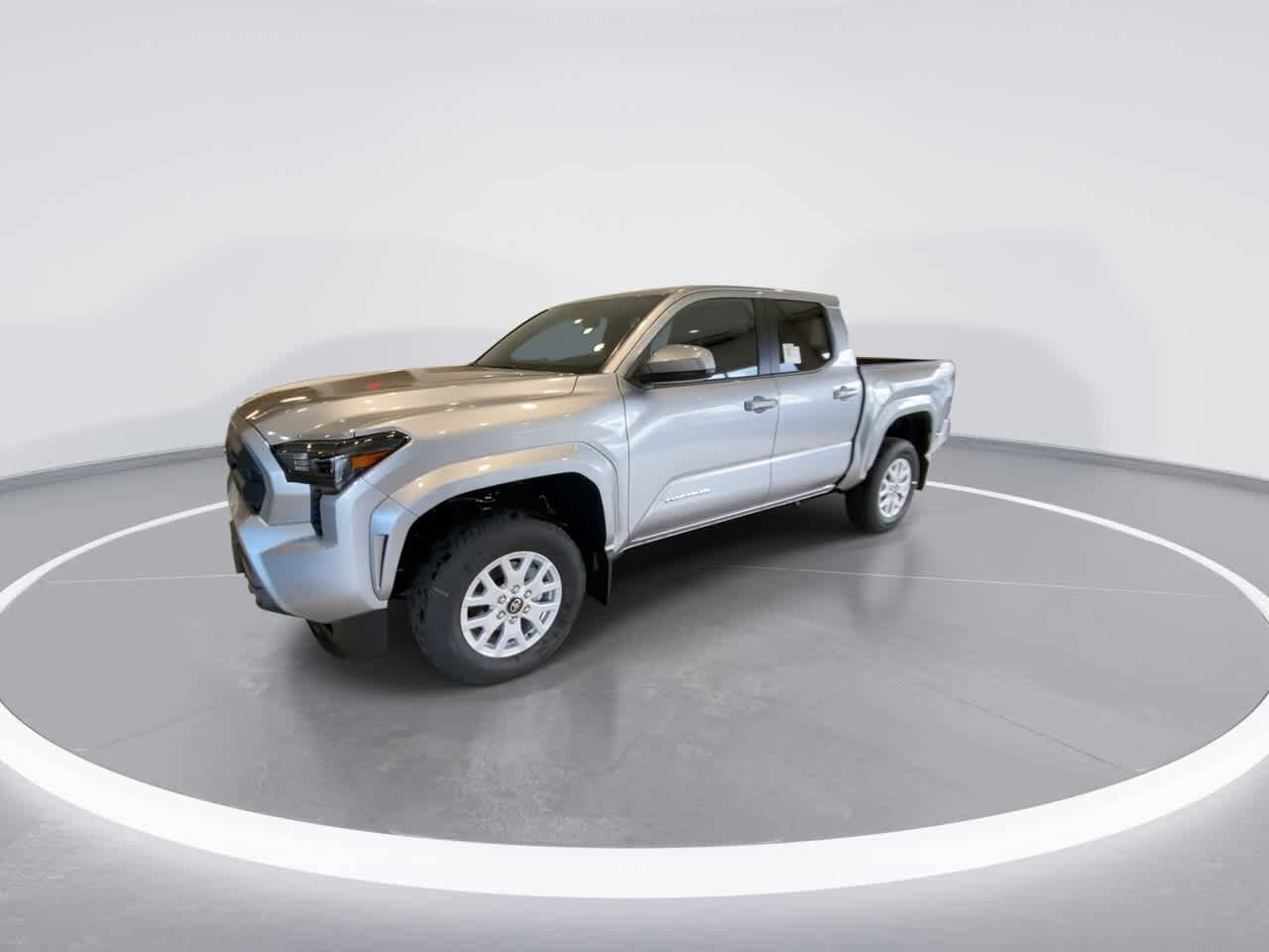 2025 Toyota Tacoma SR5 photo 4