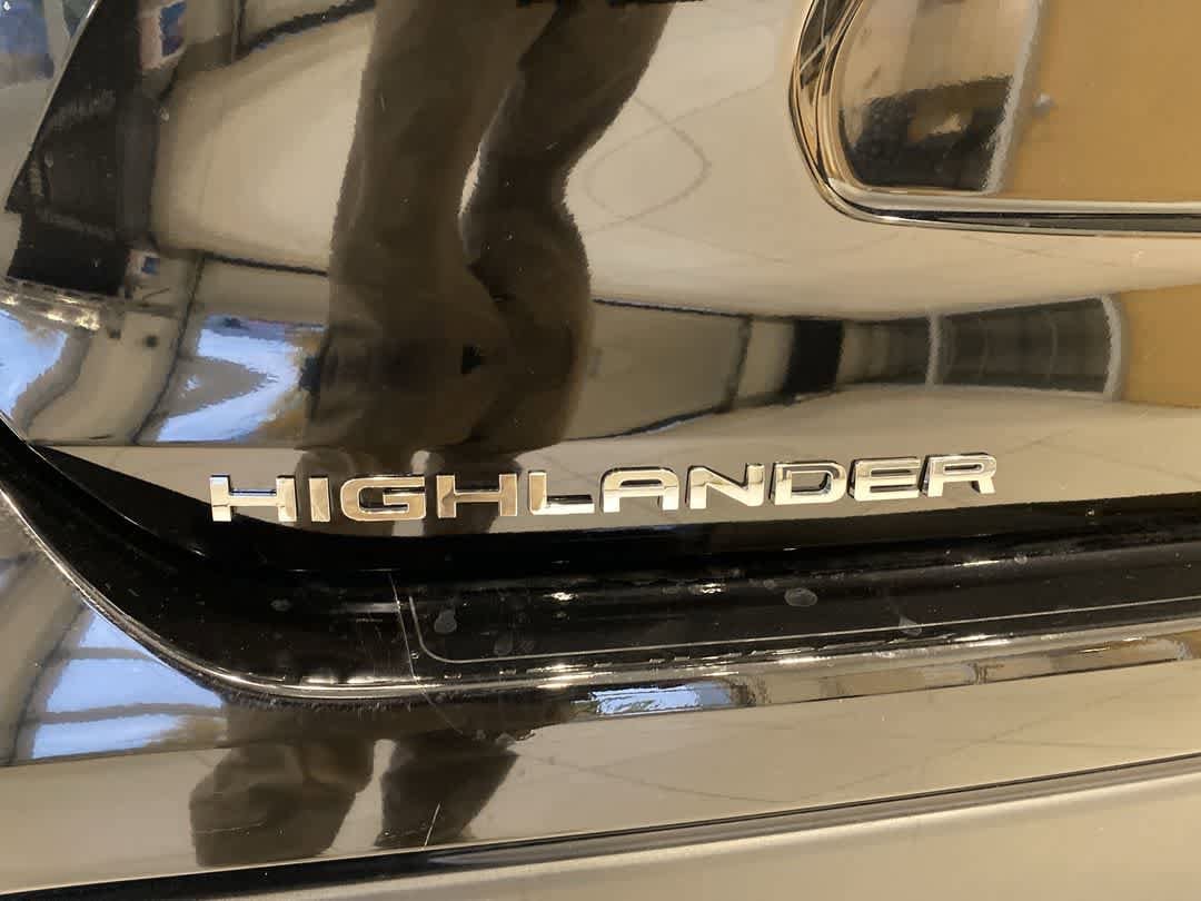 Thumbnail: 2025 Toyota Highlander - 10