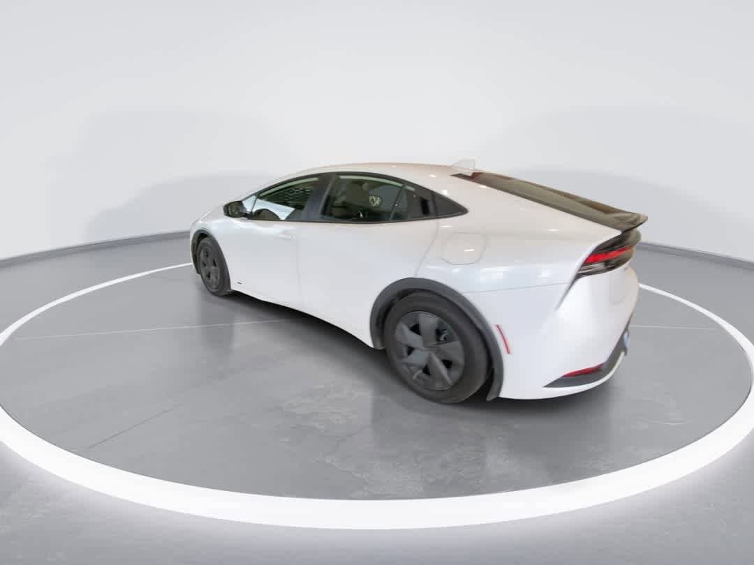 Thumbnail: 2023 Toyota Prius - 6