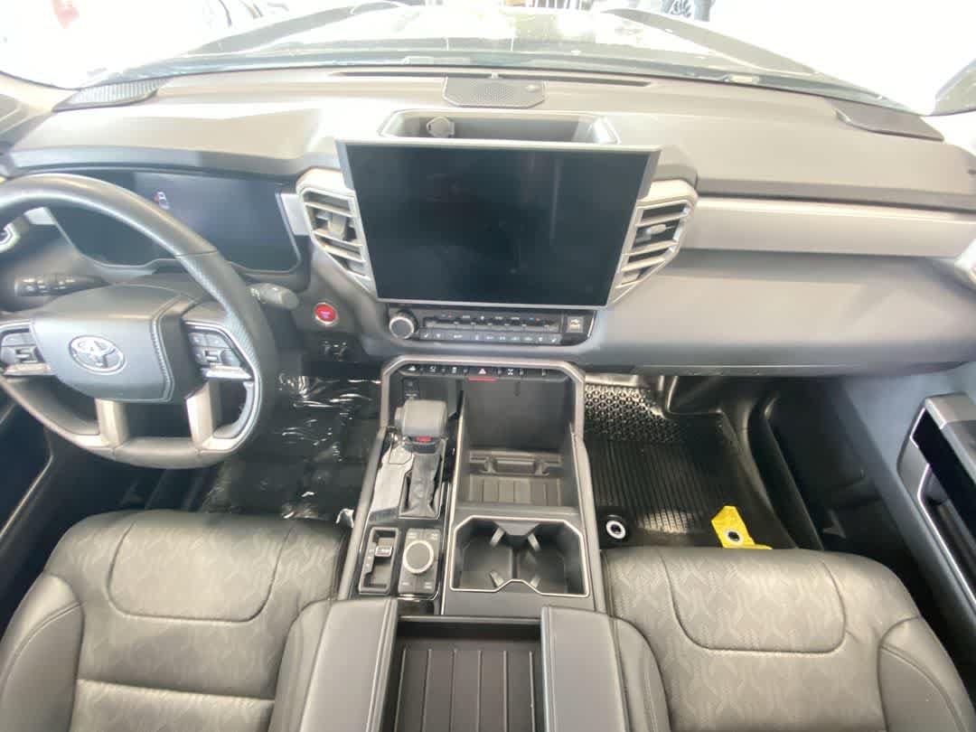 2024 Toyota Tundra Limited - Photo 23