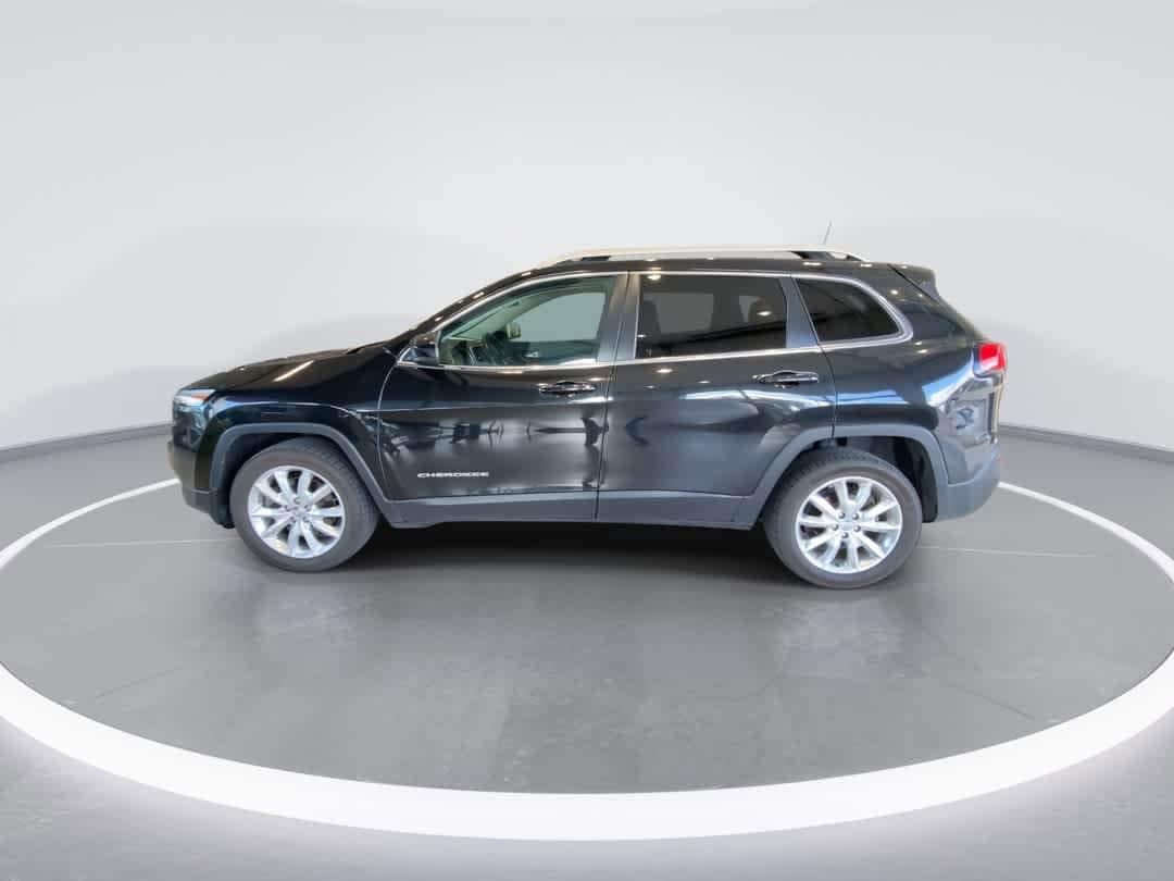 Thumbnail: 2016 Jeep Cherokee - 5
