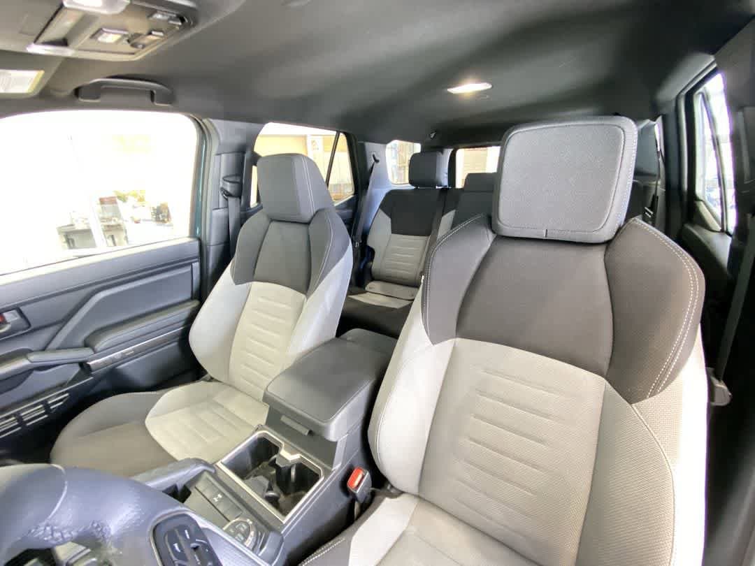 Thumbnail: 2025 Toyota 4Runner - 14