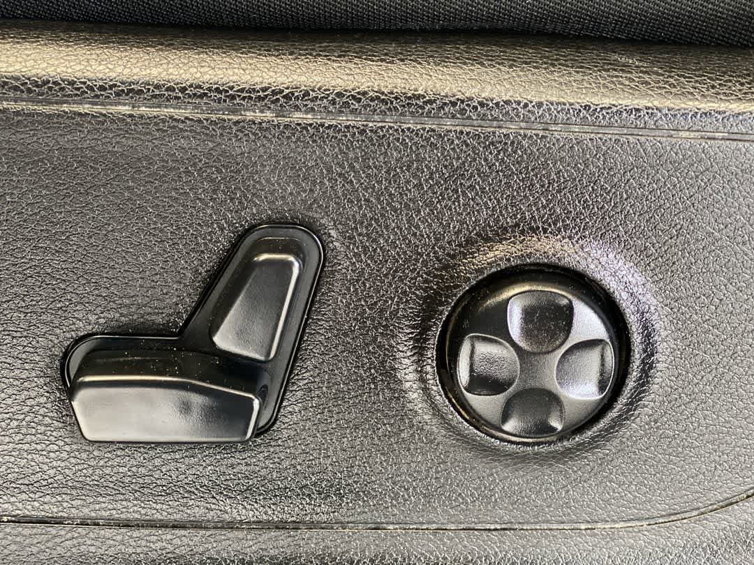 Thumbnail: 2019 RAM 1500 - 15