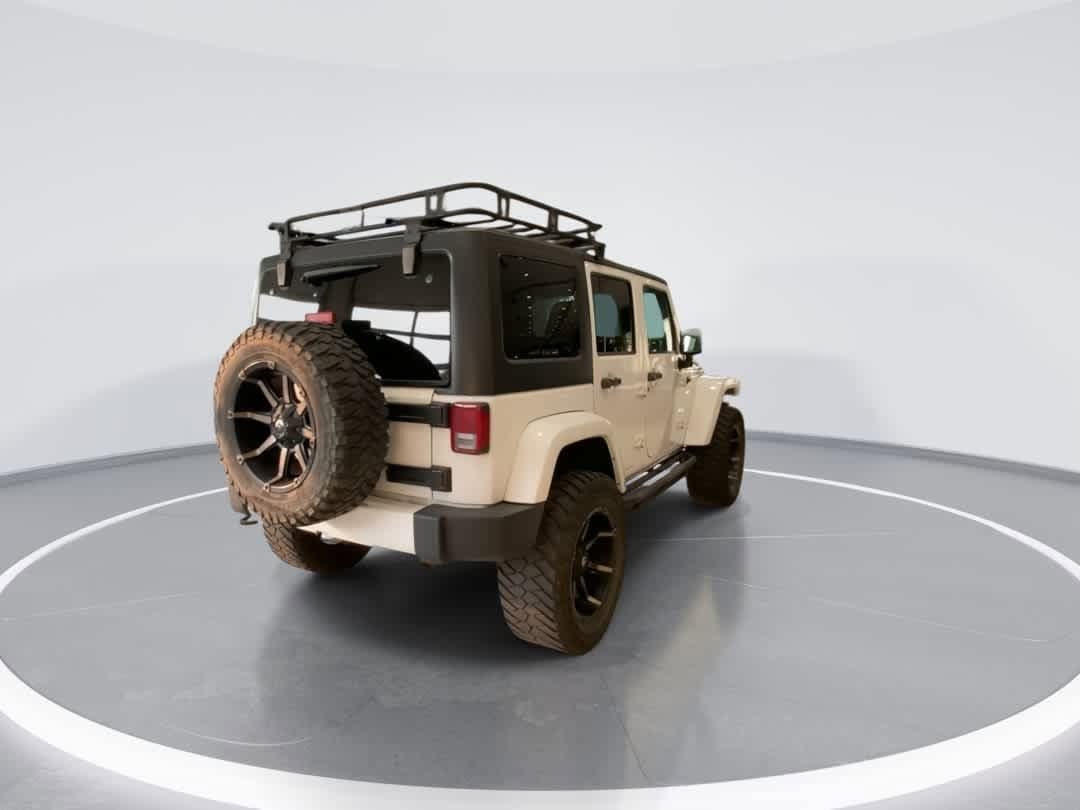 Thumbnail: 2016 Jeep Wrangler - 8