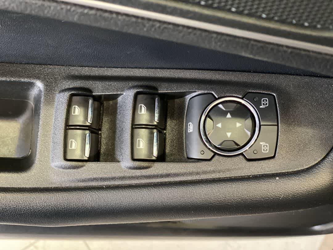 Thumbnail: 2022 Ford Edge - 16