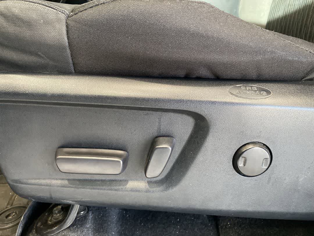 Thumbnail: 2017 Toyota Tundra - 12