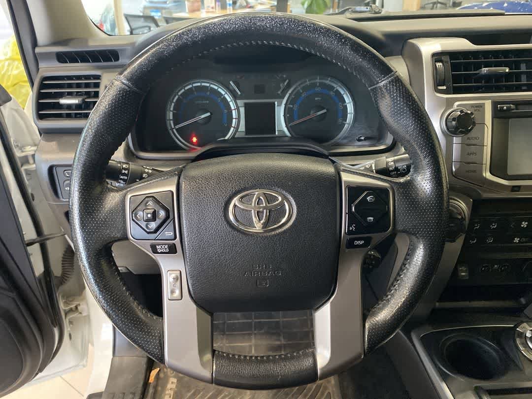 Thumbnail: 2014 Toyota 4Runner - 16