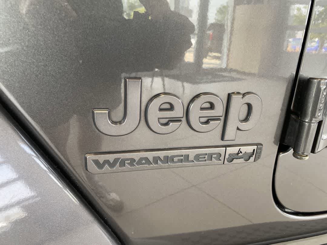 Thumbnail: 2021 Jeep Wrangler - 10