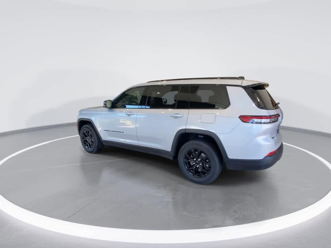 Thumbnail: 2024 Jeep Grand Cherokee L - 6