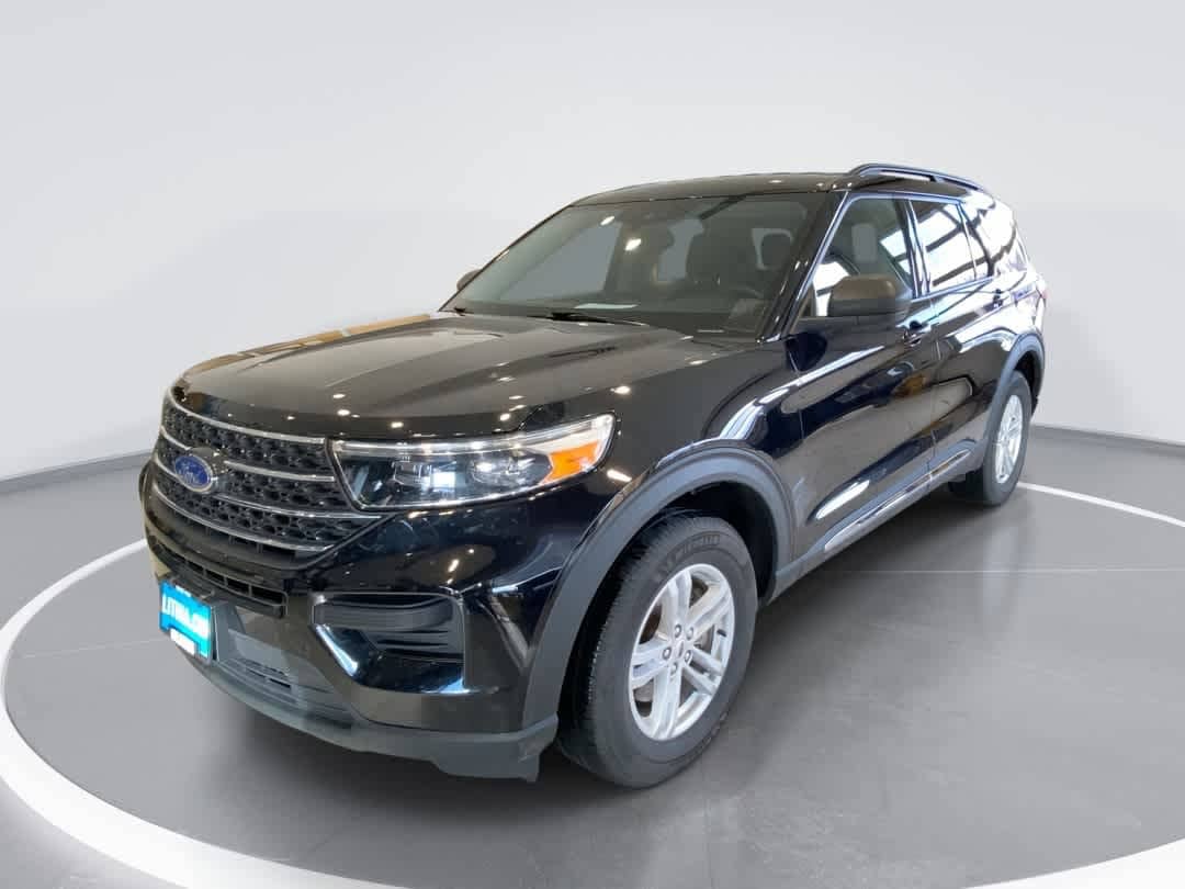 2023 Ford Explorer XLT's photo