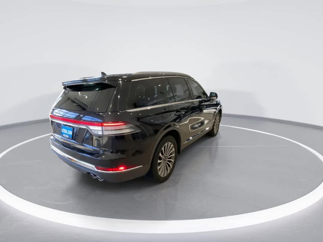 Thumbnail: 2022 Lincoln Aviator - 8
