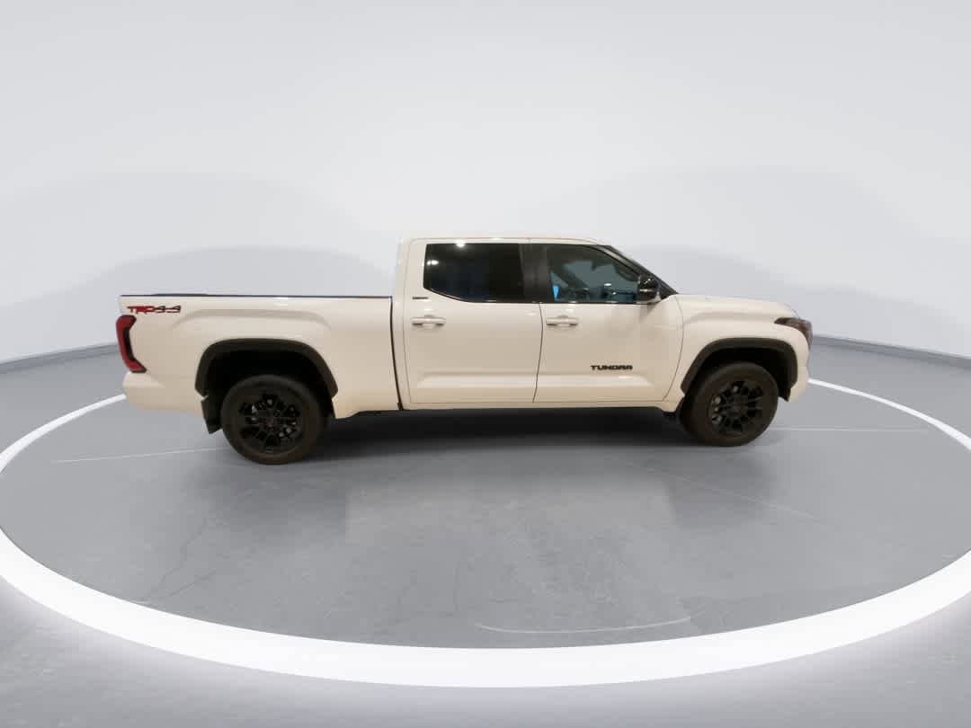 Thumbnail: 2025 Toyota Tundra - 9